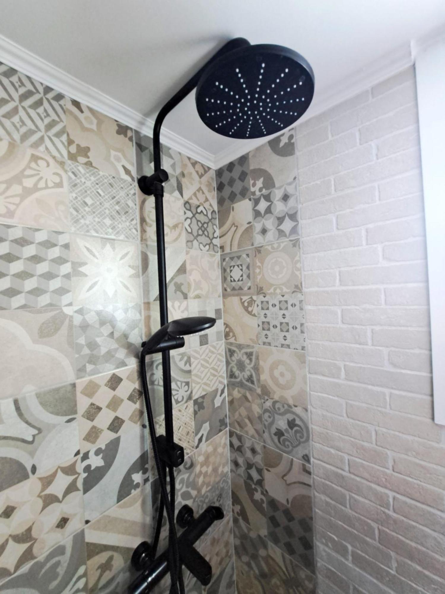 Stylish City Center Apartment 세레스 외부 사진