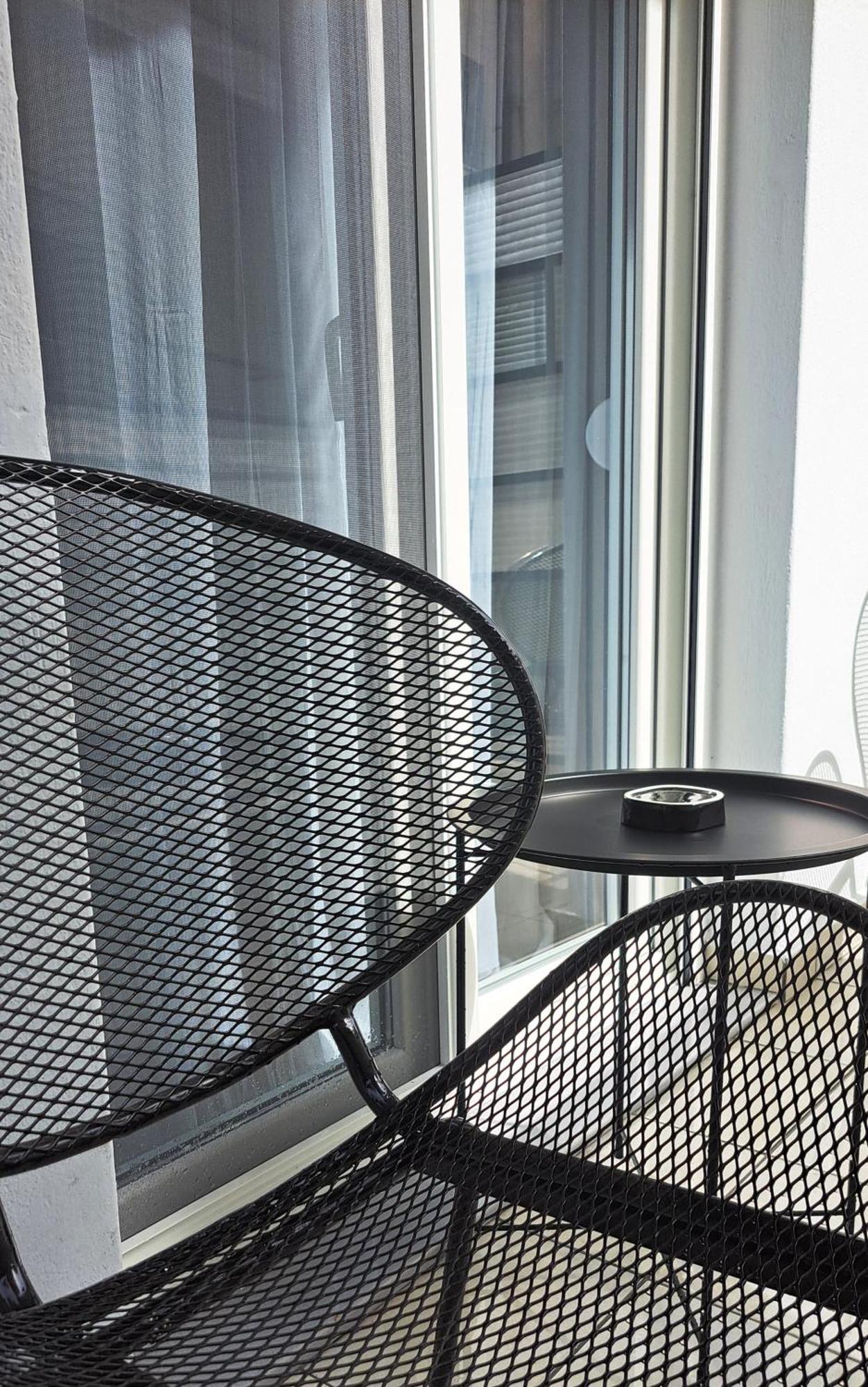 Stylish City Center Apartment 세레스 외부 사진