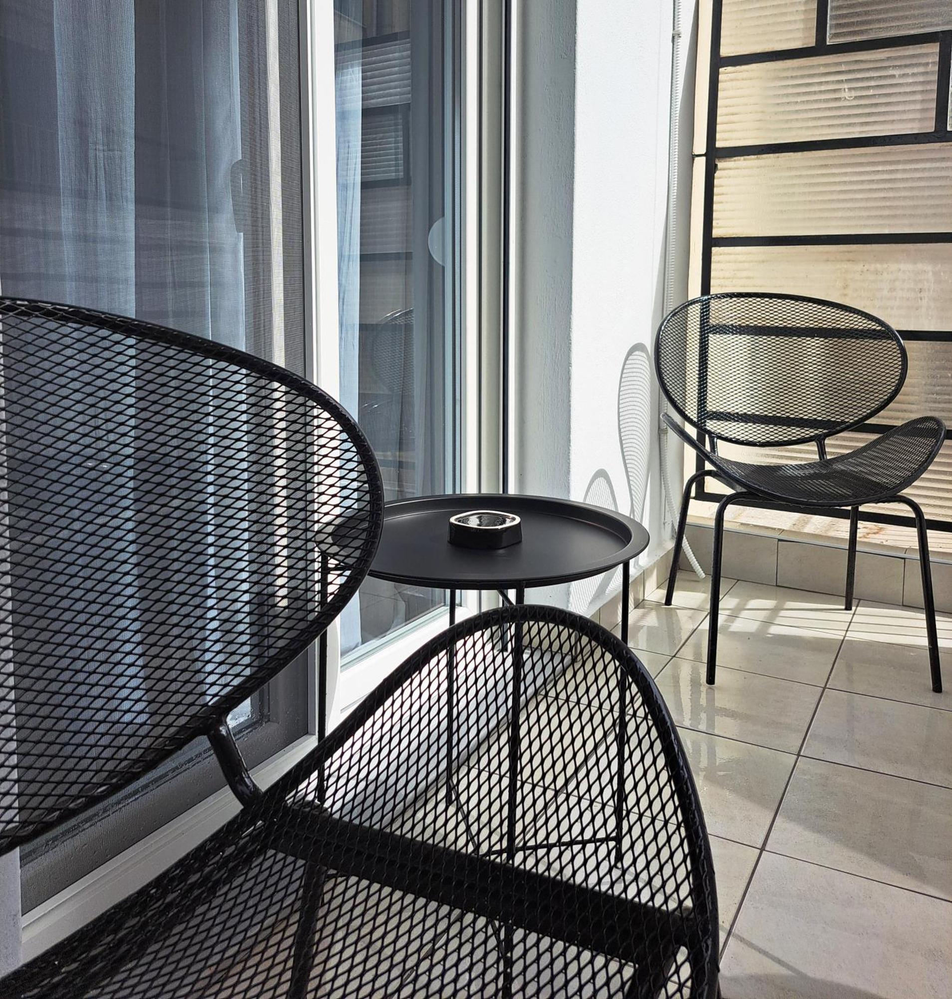 Stylish City Center Apartment 세레스 외부 사진