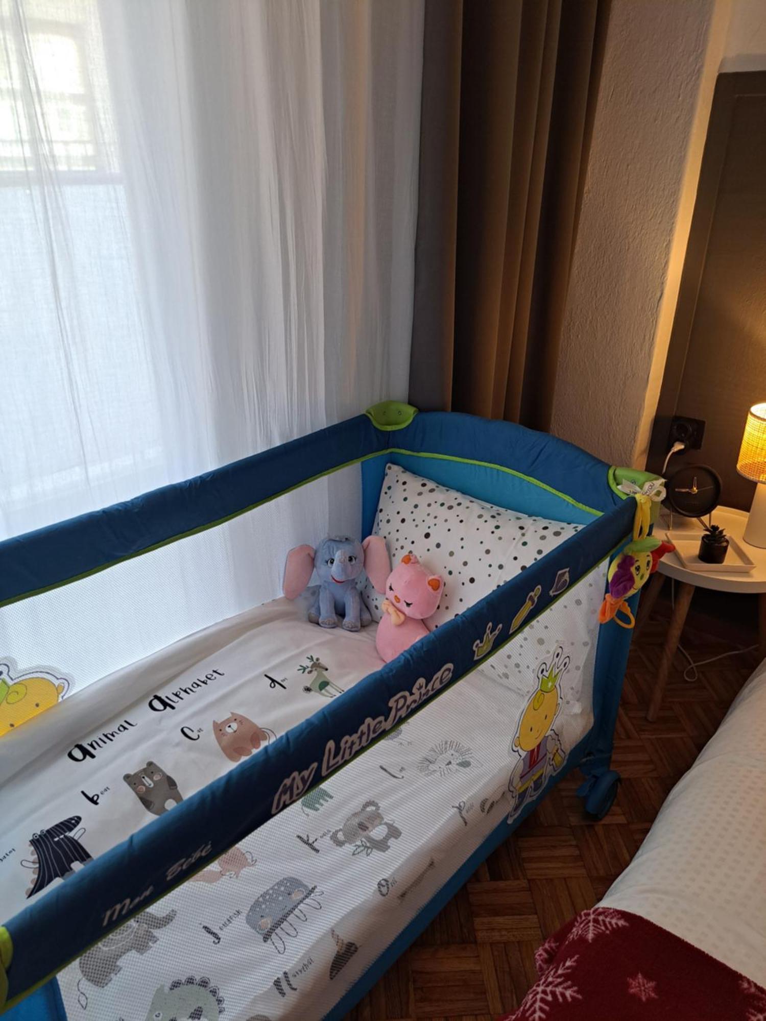 Stylish City Center Apartment 세레스 외부 사진